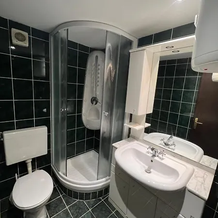 Valentino Apartman Pag Town