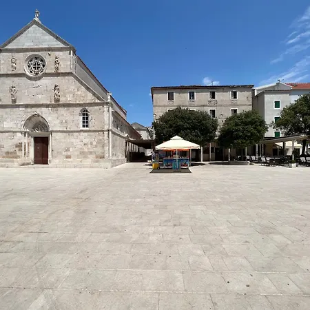 Apartment Valentino Pag Town