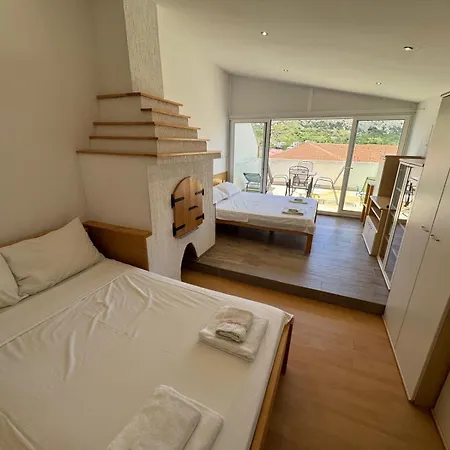 Valentino By Pag Tours *